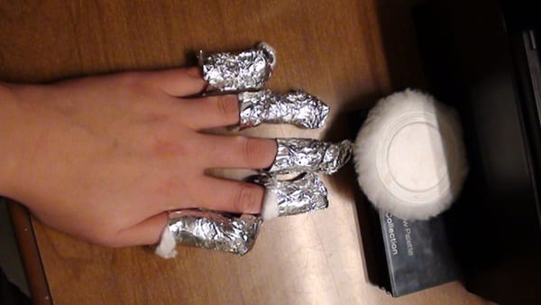 Simple Glitter Nail Art designs44.3