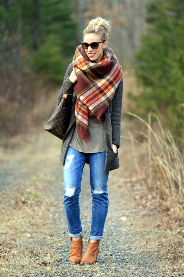 45 Scarf Outfit Ideas to try this Winter