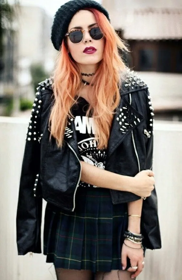 Emo Style Outfits And Fashion Ideas (4)
