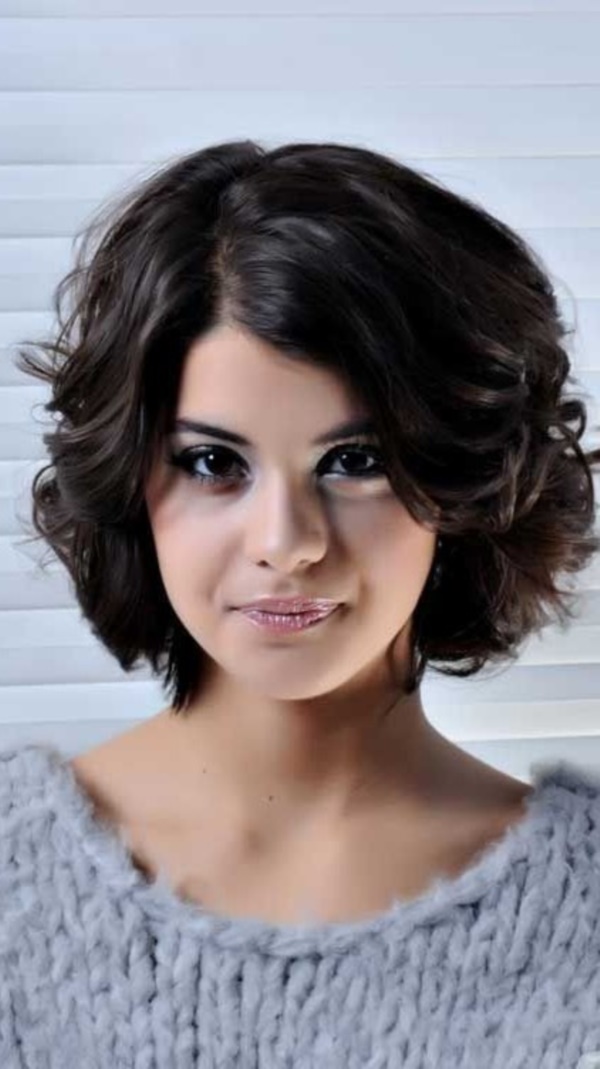 Short-Curly-Hair-styles-and-Haircuts