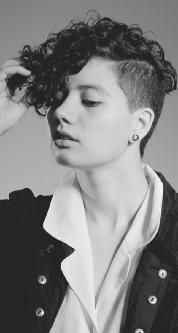Short-Curly-Hair-styles-and-Haircuts