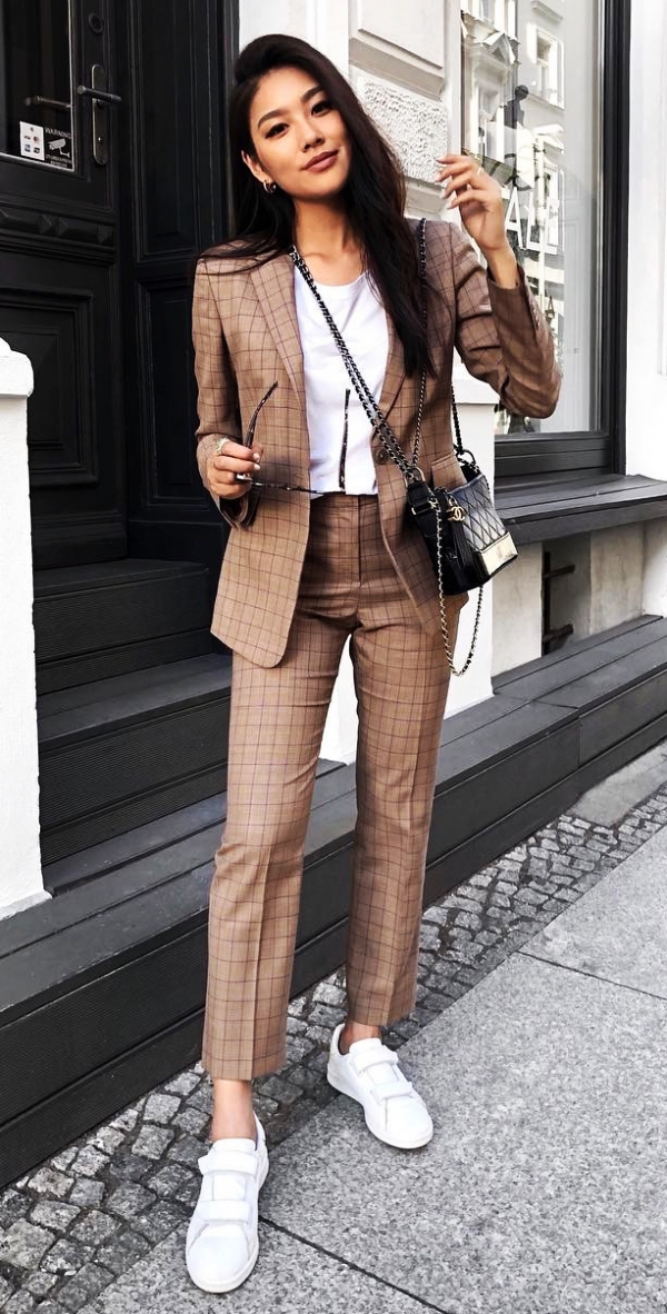 Ways to Wear Business Casuals and Look Non-Boring