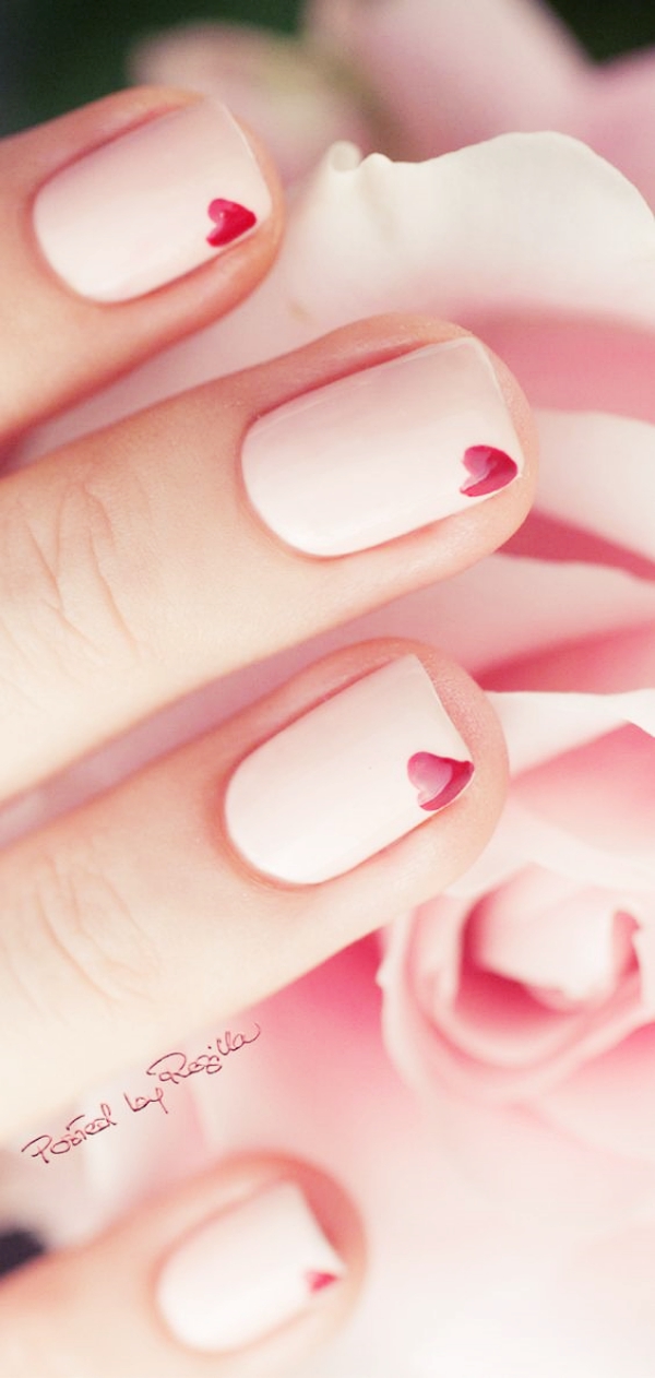 Lovely-Valentines-Day-Nail-Art-Designs